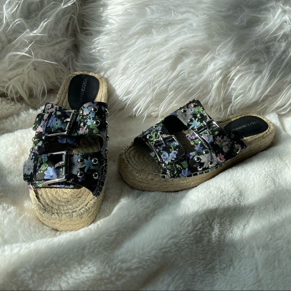 Rebecca Minkoff Women’s Jodi Slide Sandals,Black Flower - Picture 15 of 15